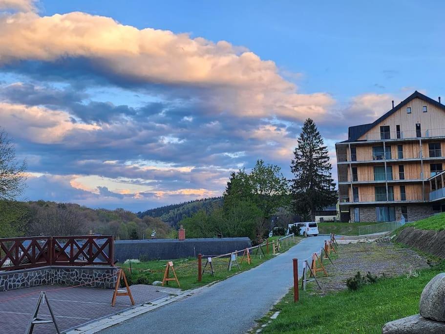 Krasny Apartman Refrino Janské Lázně Eksteriør bilde